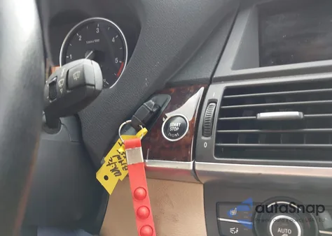 2011 BMW X5 xDrive35D из США, поврежденный, VIN 5UXZW0C5XBL660995